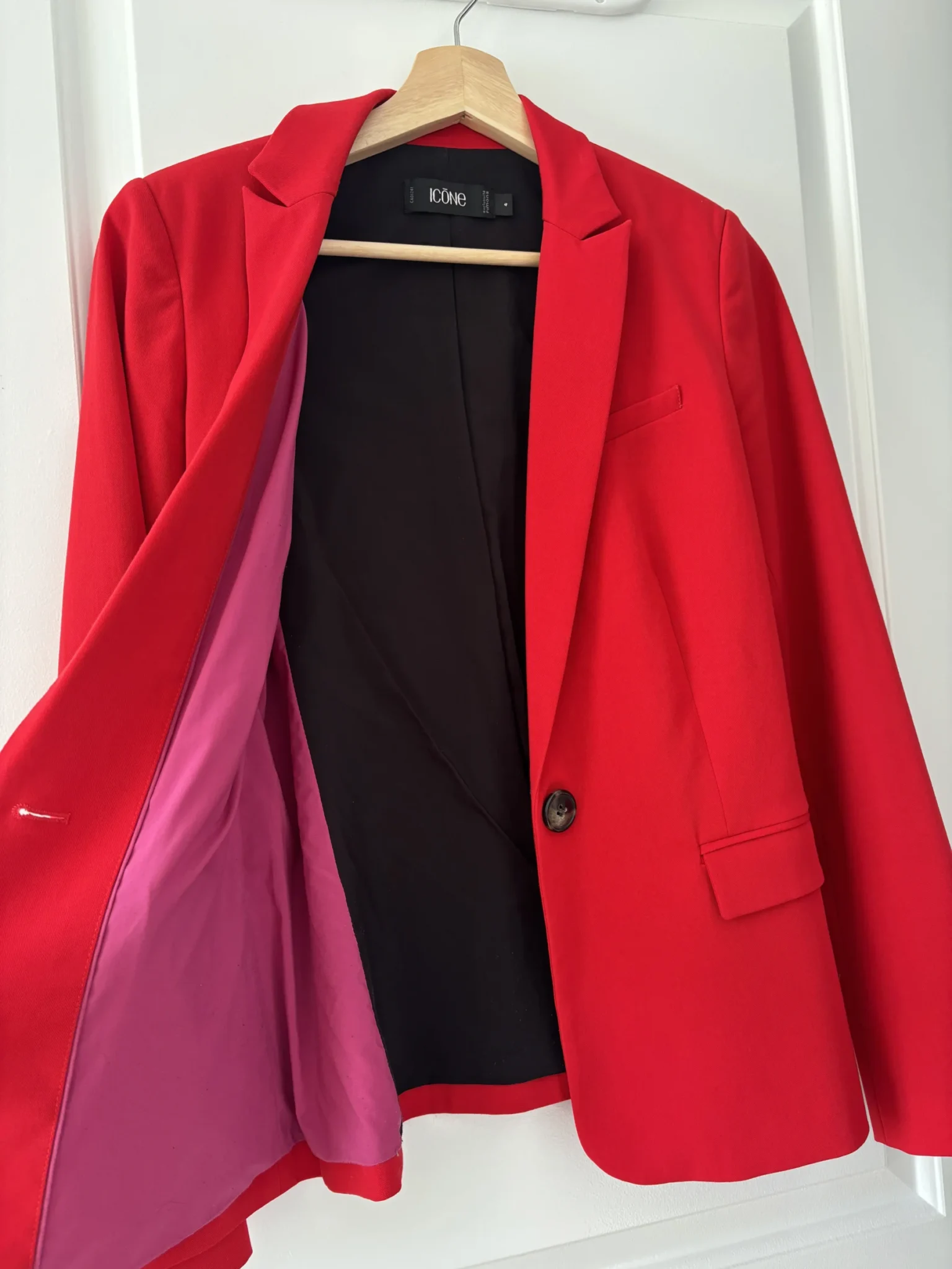 Image for Icône - Veston rouge