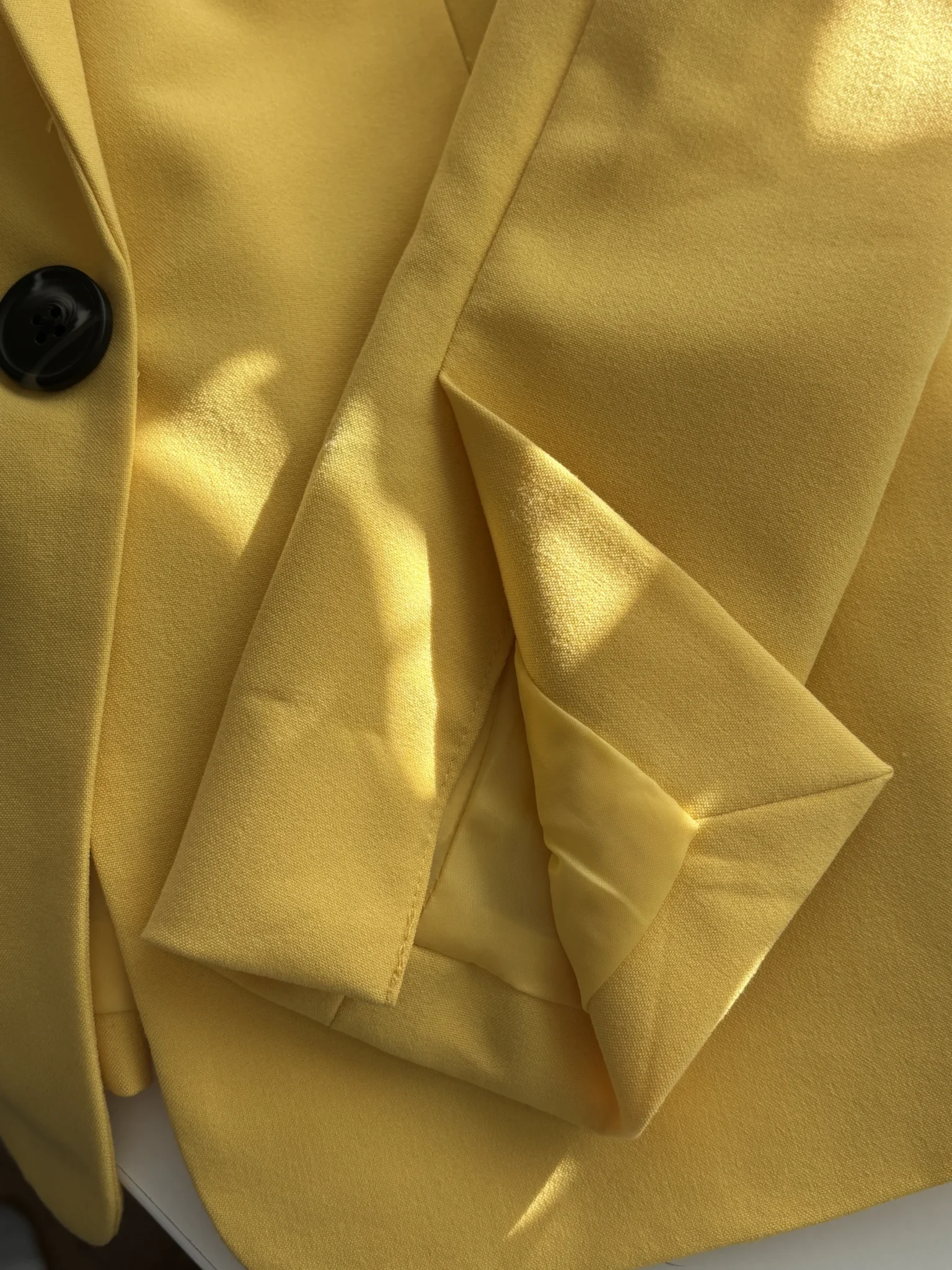 Image for Veston jaune