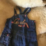 Featured thumbnail for Robe jeans broderie trop belle bébé fille 16 lbs (max)