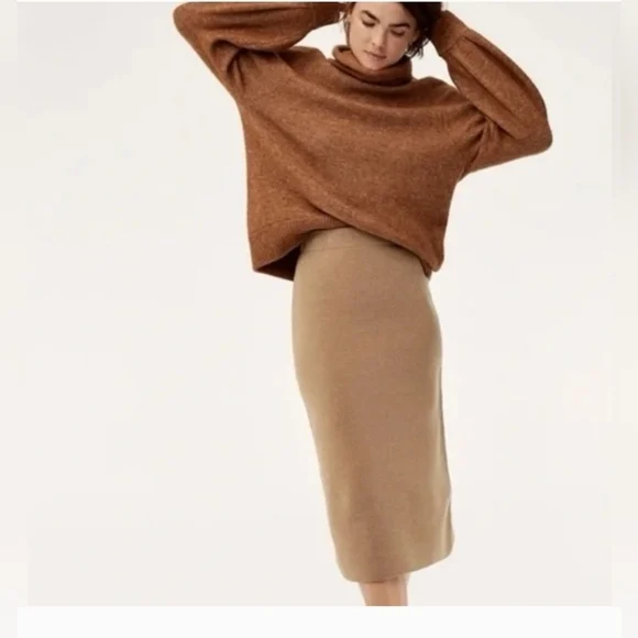 Image for ARITZIA The Group Babaton high-waisted beige skirt size Small