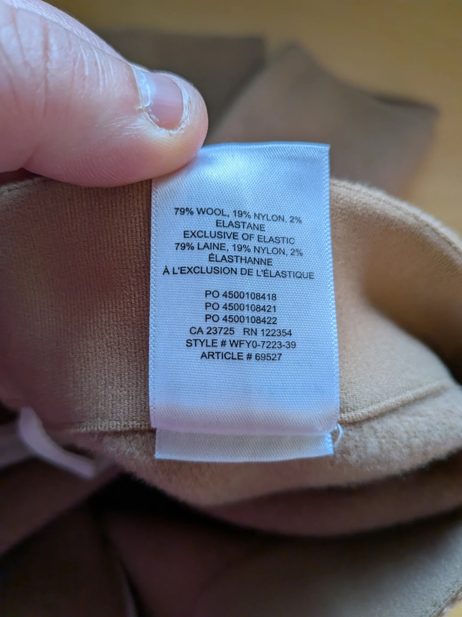 Image for ARITZIA The Group Babaton high-waisted beige skirt size Small