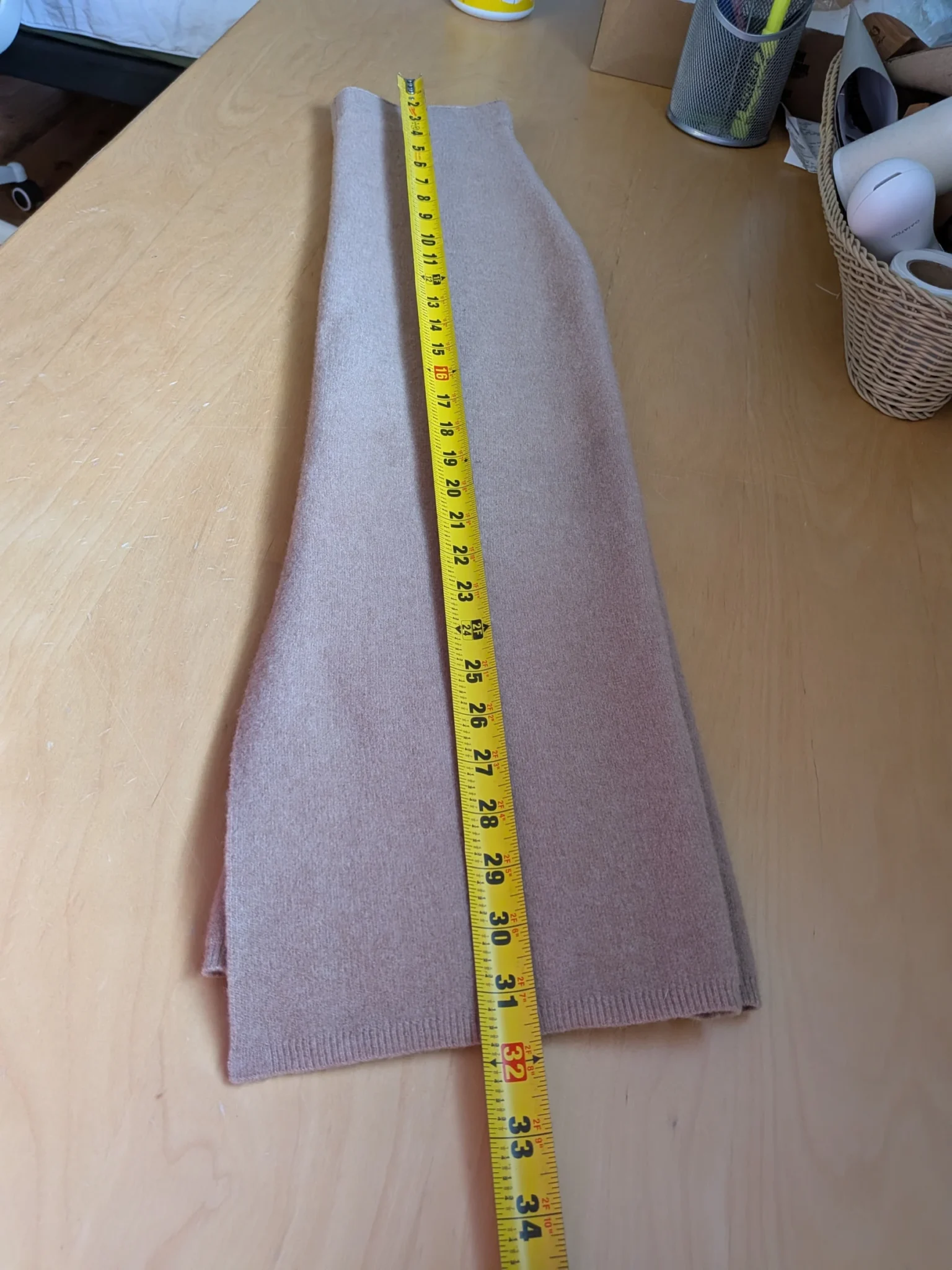 Image for ARITZIA The Group Babaton high-waisted beige skirt size Small