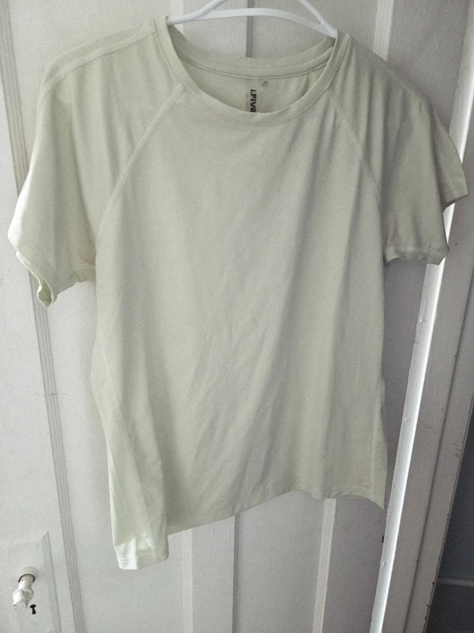 Featured image for T-shirt de sport microfibre vert pâle