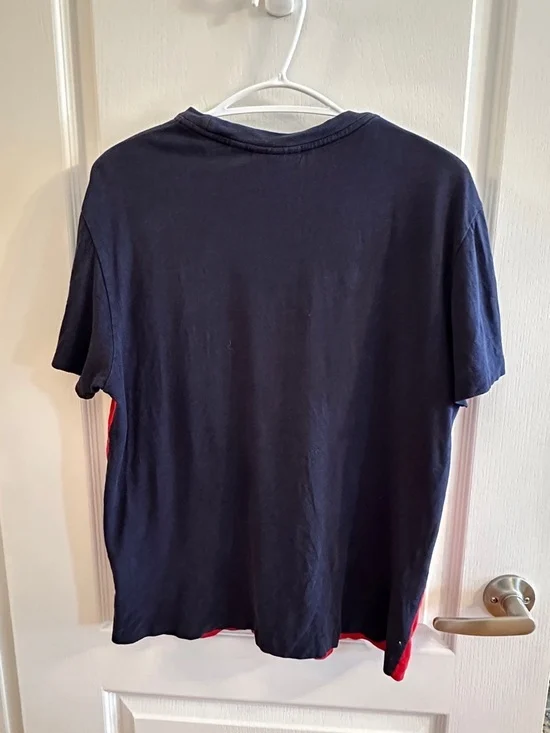 Image for T-shirt marine et rouge Lacoste
