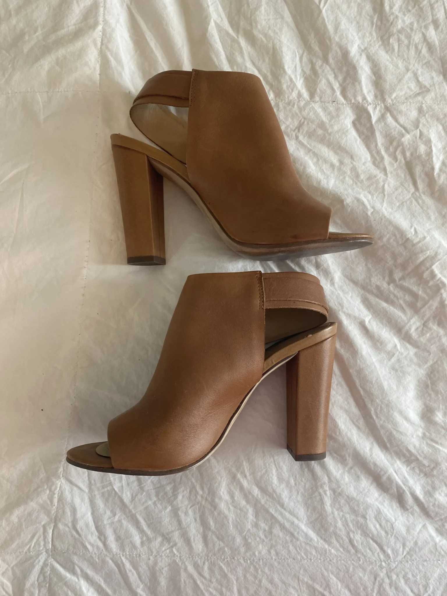 Featured image for Sandales talons hauts en cuir