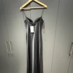 Thumbnail for Robe longue satinée - Neuve avec étiquette