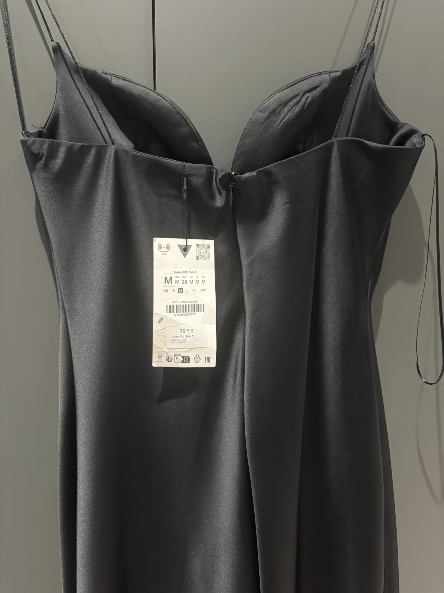 Image for Robe longue satinée - Neuve avec étiquette