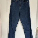 Featured thumbnail for Jeans Yoga Jeans
