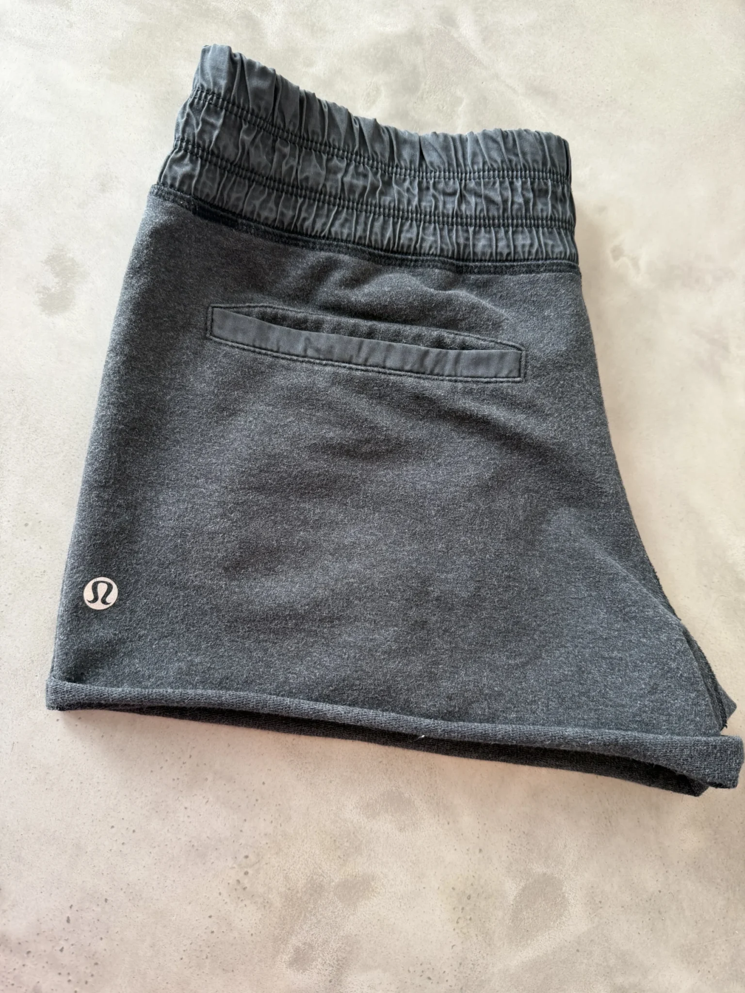 Featured image for Short Lululemon