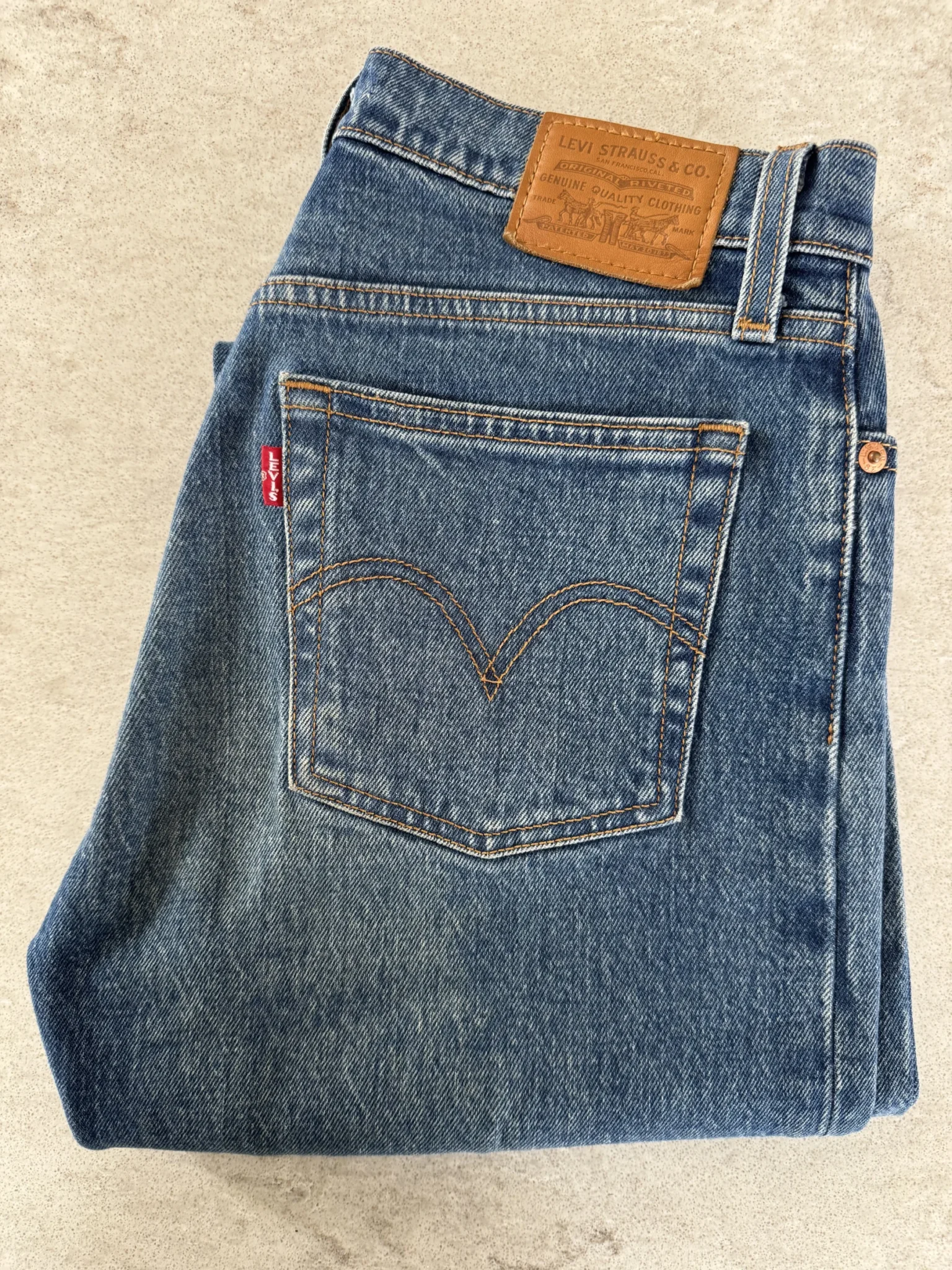 Featured image for Jeans Levi’s wedgie straight