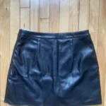 Thumbnail for Short skirt in black imitation leather Pimkie