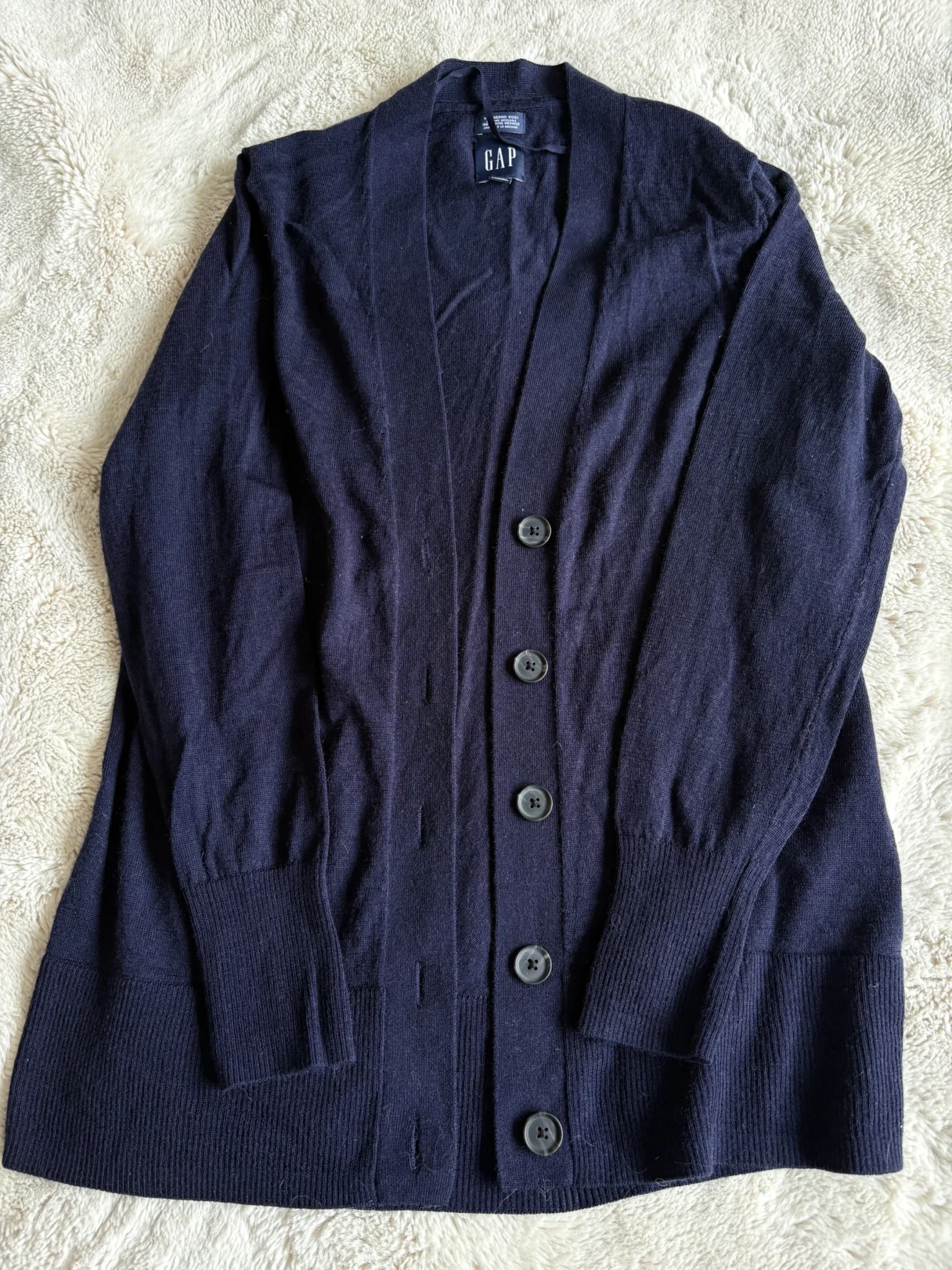 Featured image for Semi-long cardigan GAP