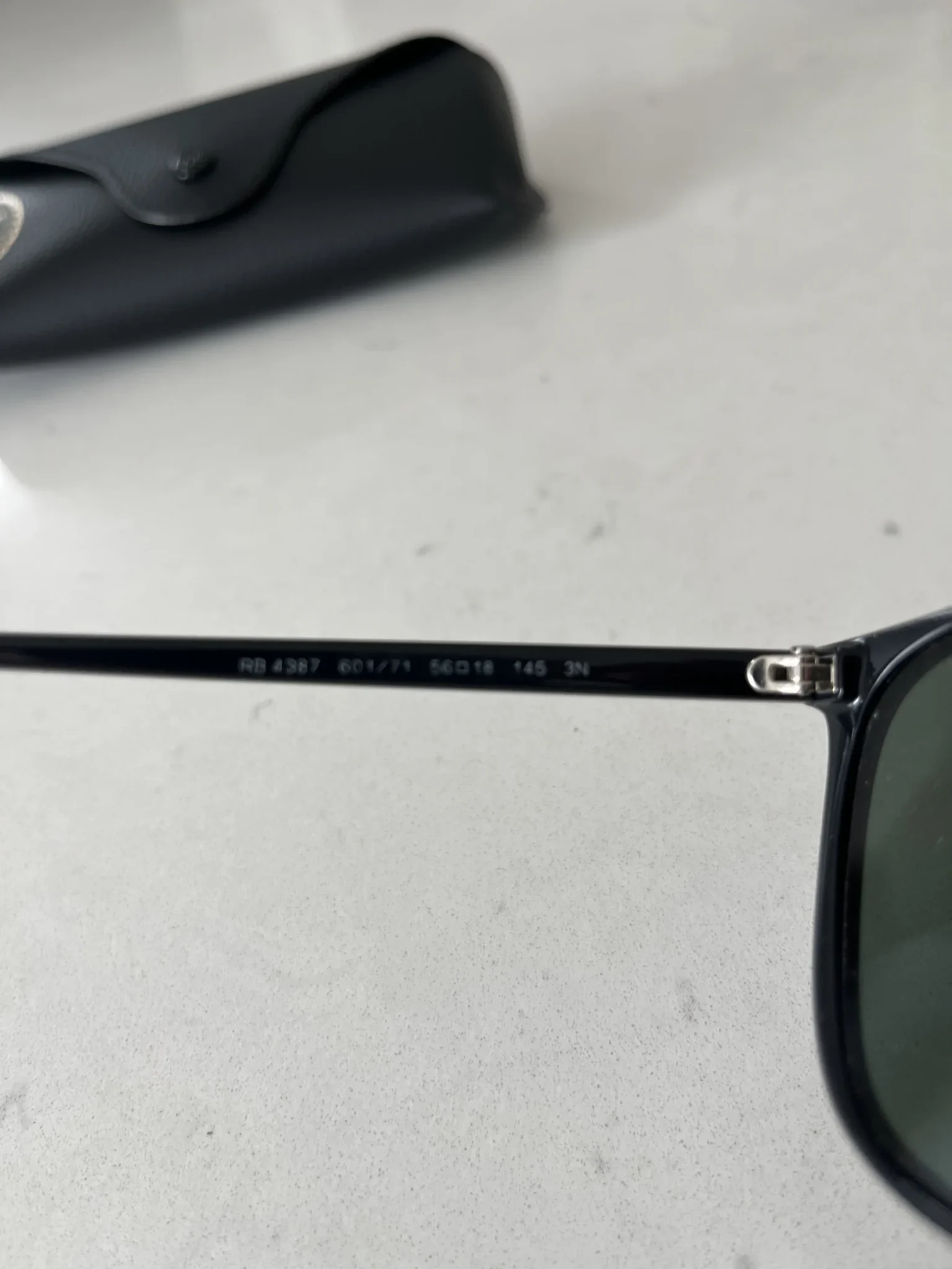 Image for Lunettes de soleil Rayban