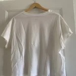 Thumbnail for Levi's oversized white T-shirt 🤍