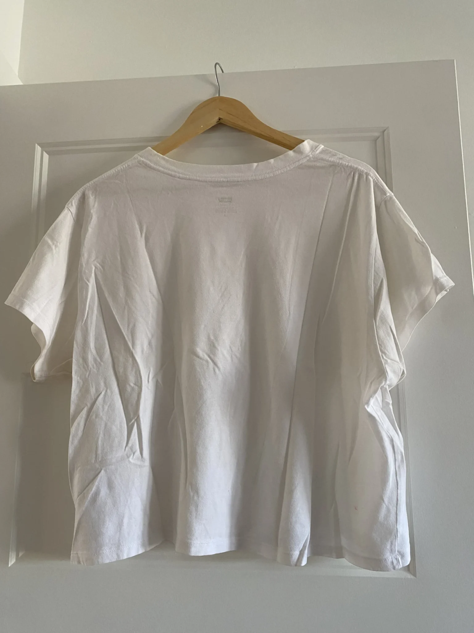 Image for Levi's oversized white T-shirt 🤍