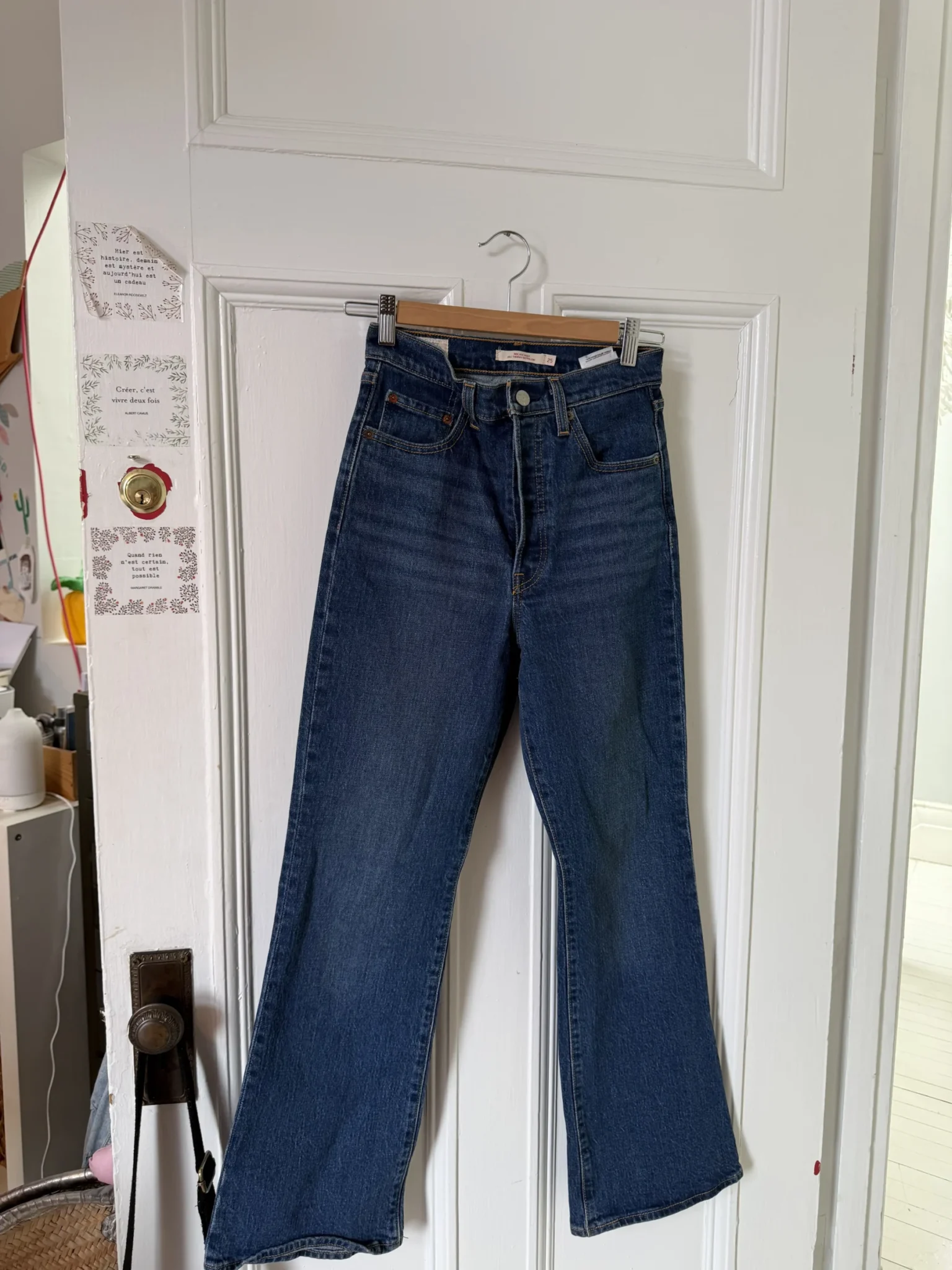 Image for Jean Levi’s taille 25