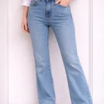 Featured thumbnail for Abrand bootcut jeans size 25 light wash