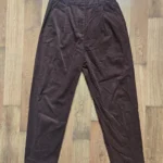 Featured thumbnail for Pantalons en corduroy