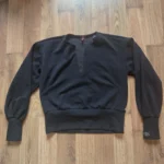 Featured thumbnail for Chandail chic
