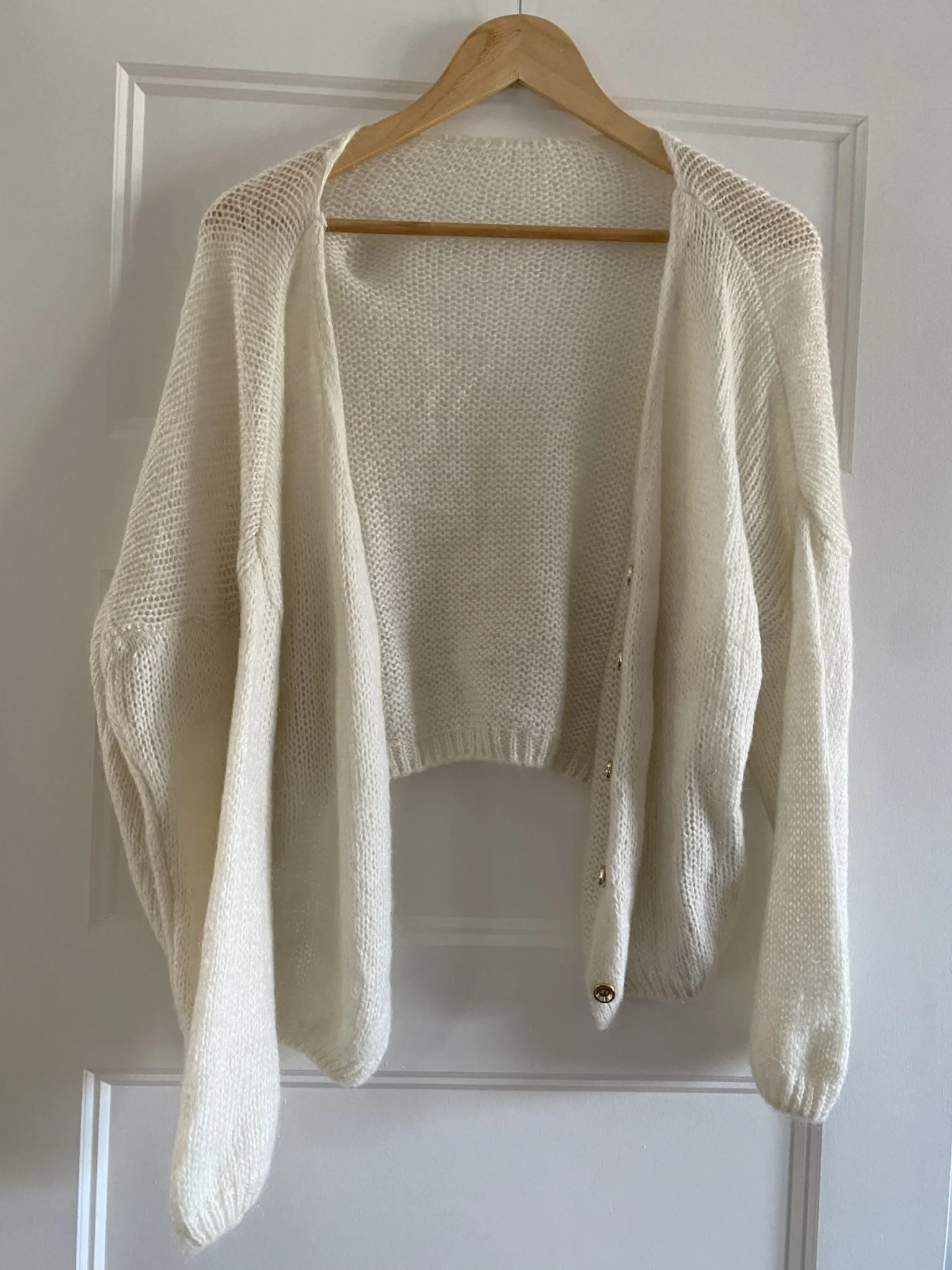 Featured image for Off-white cardigan