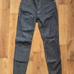 Featured thumbnail for Dark jeans