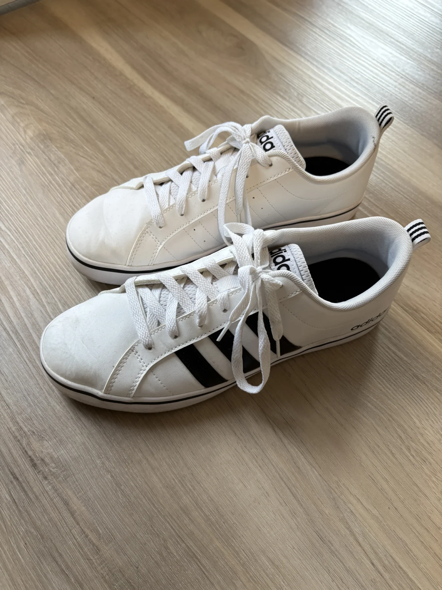 Featured image for Souliers Adidas