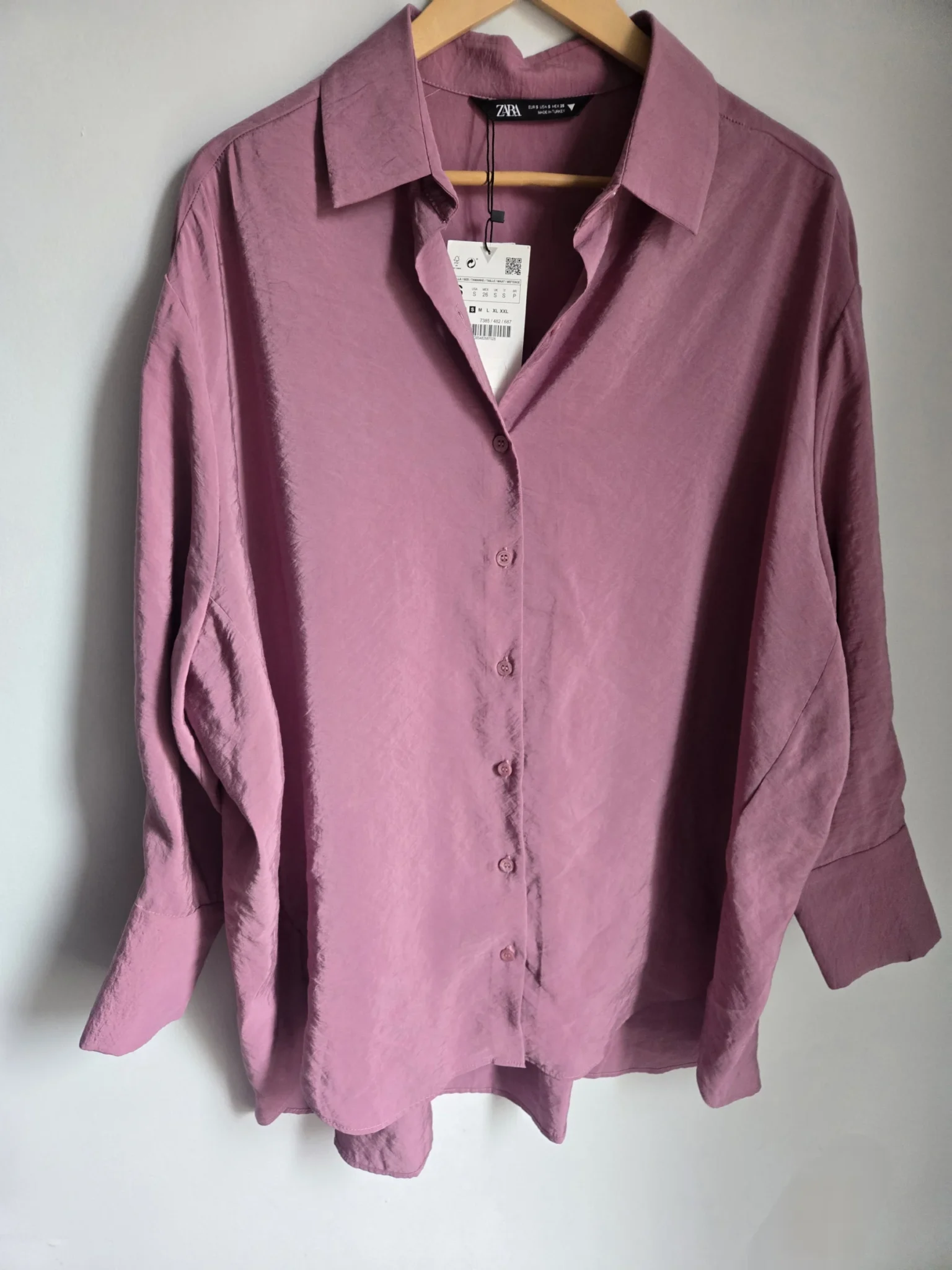 Featured image for New - Very oversized shirt Zara