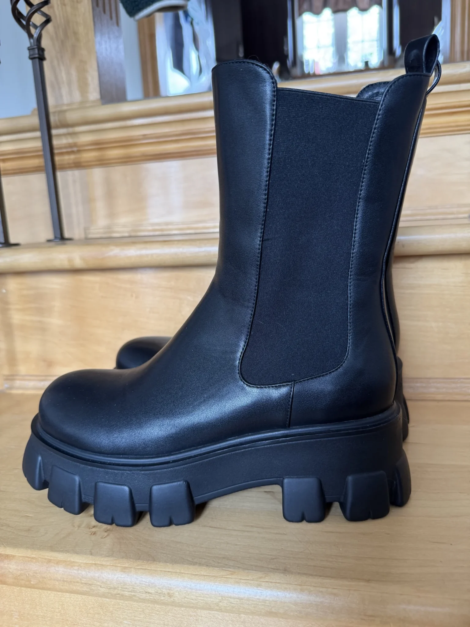 Image for New BOLD design label boots