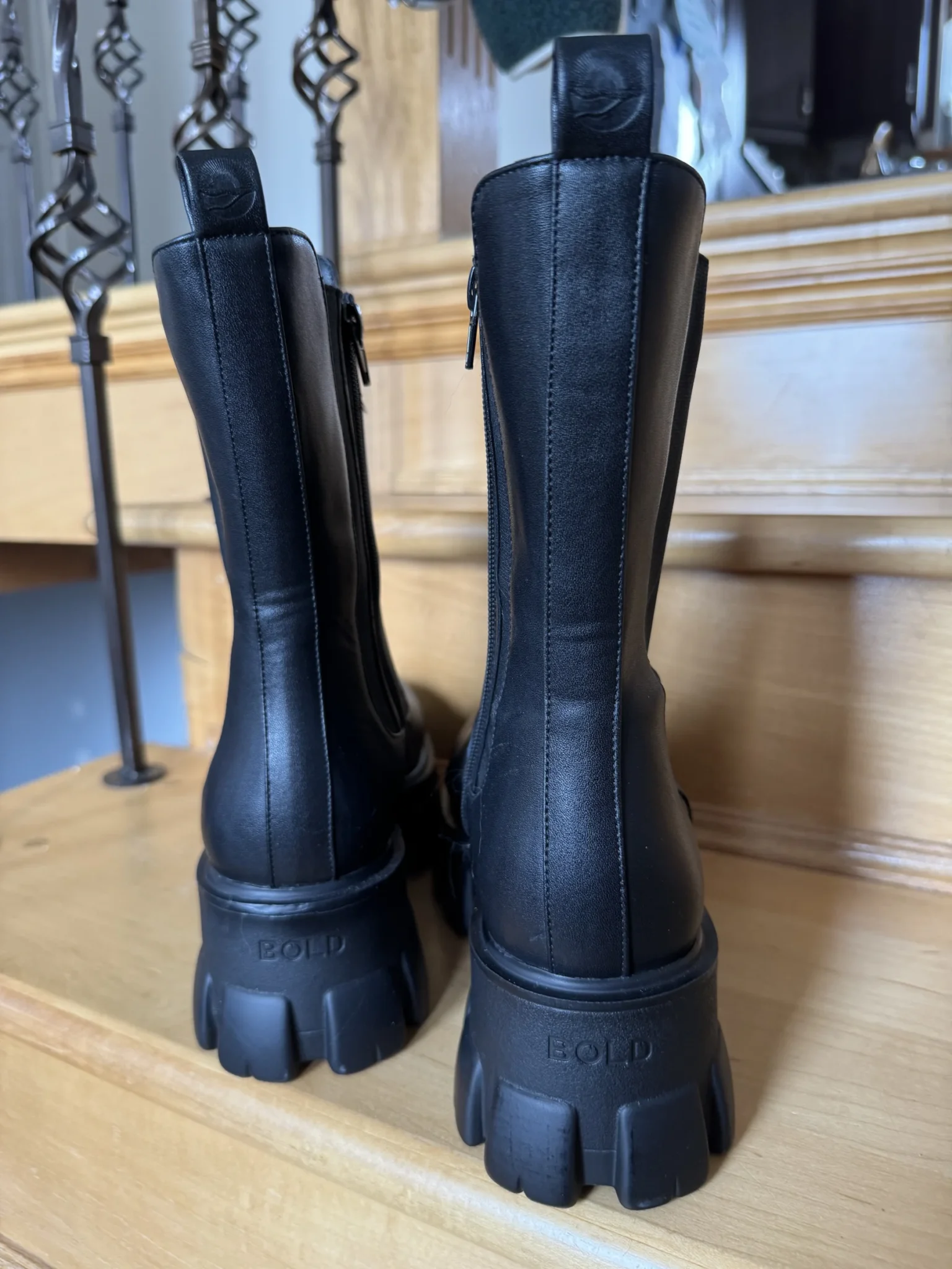 Image for New BOLD design label boots