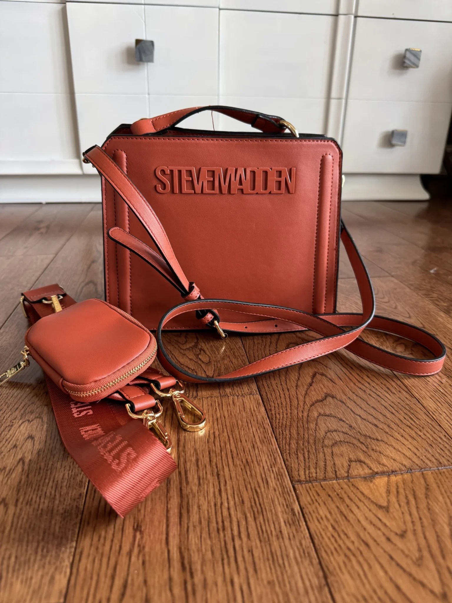 Image for Never-used Steve Madden bag