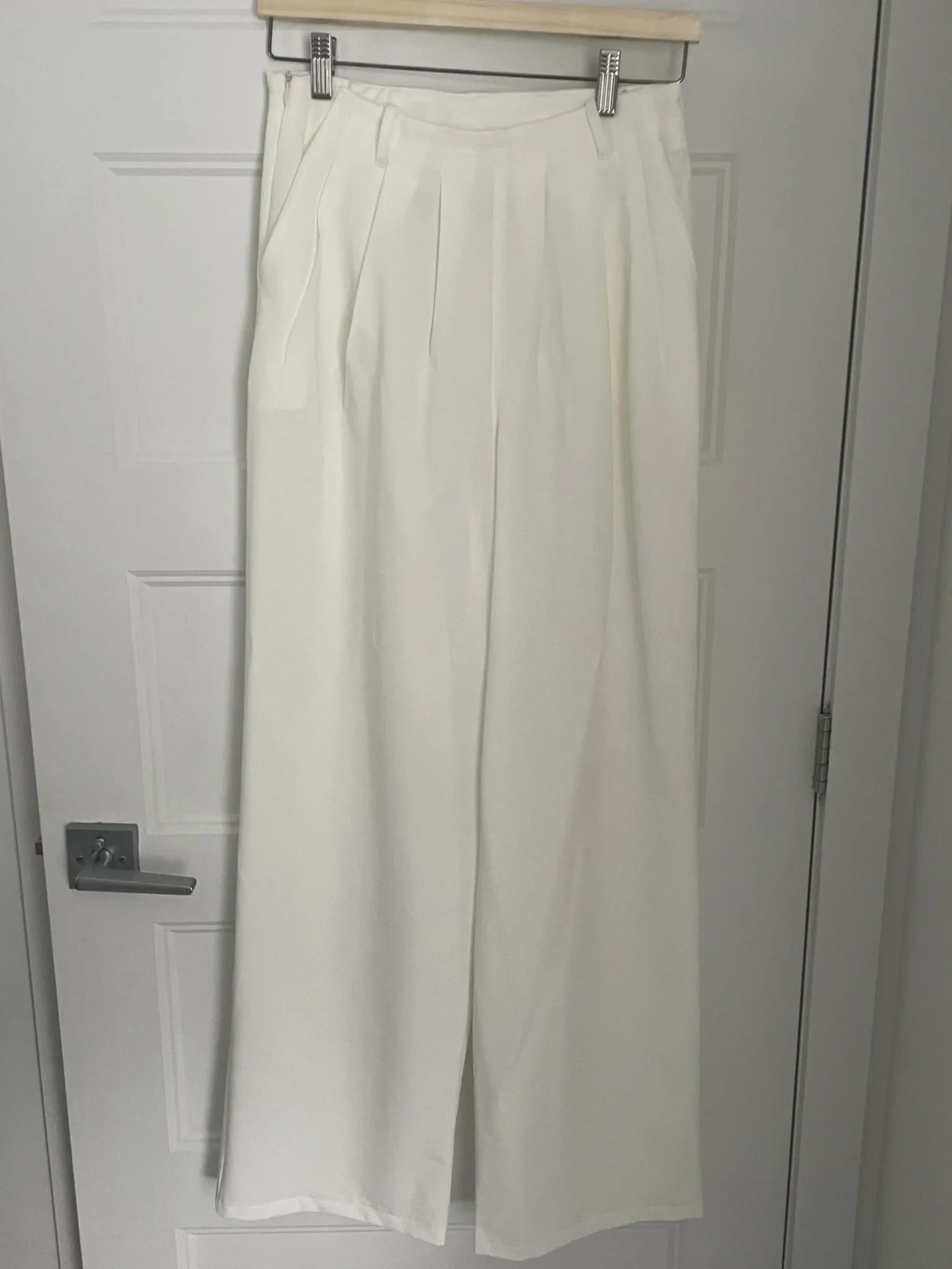 Featured image for Pantalon blanc