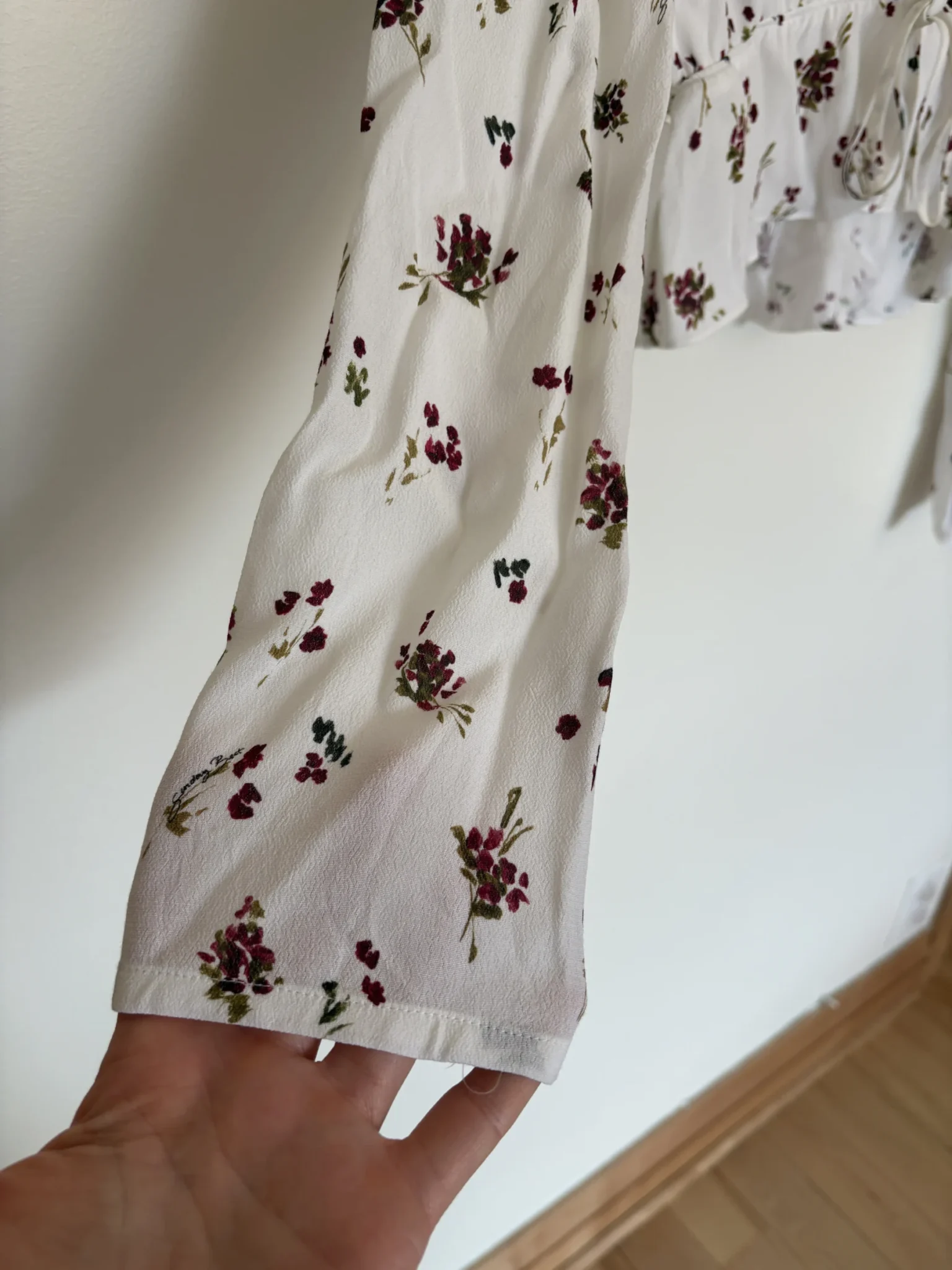 Image for Blouse printanière Aritzia 🤍