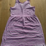 Featured thumbnail for Belle robe lignée mauve pour l’été