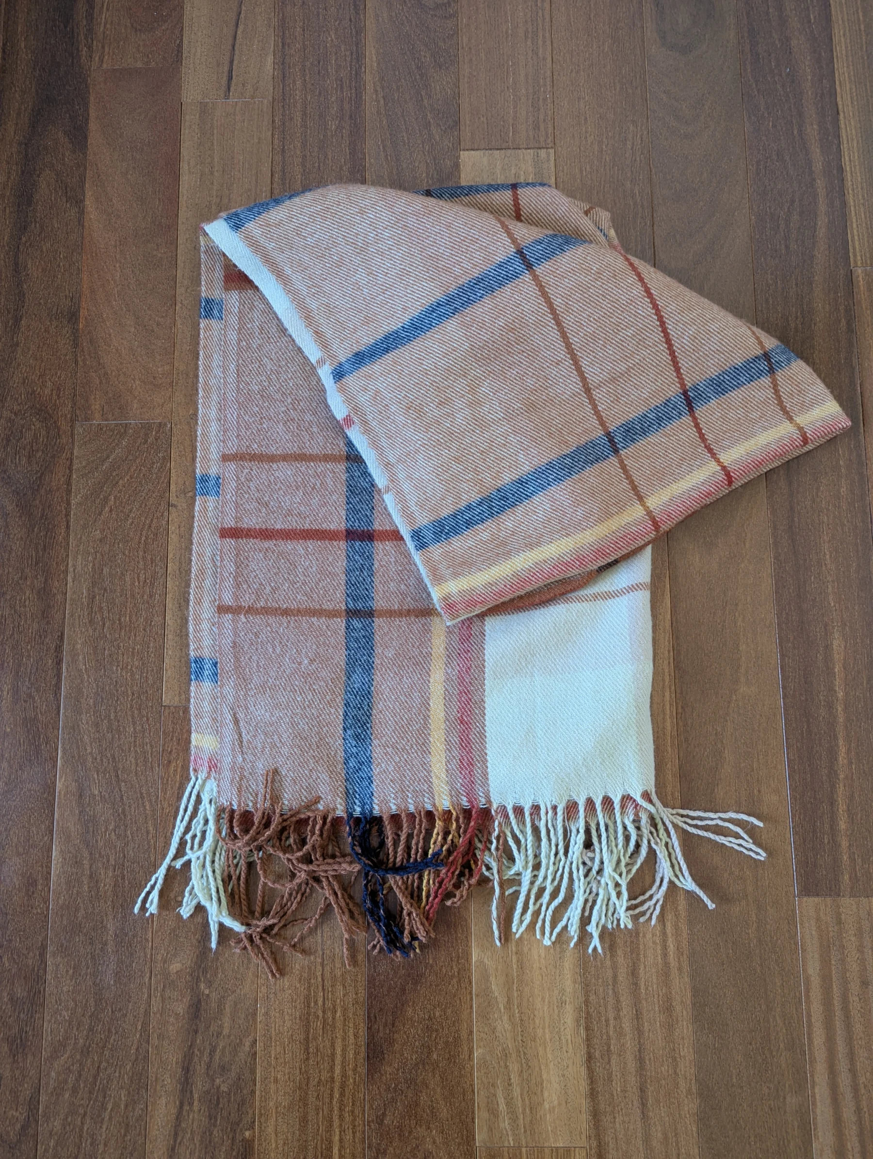 Foulard à carreaux et franges, Rose maternité Rose Maternité seconde main