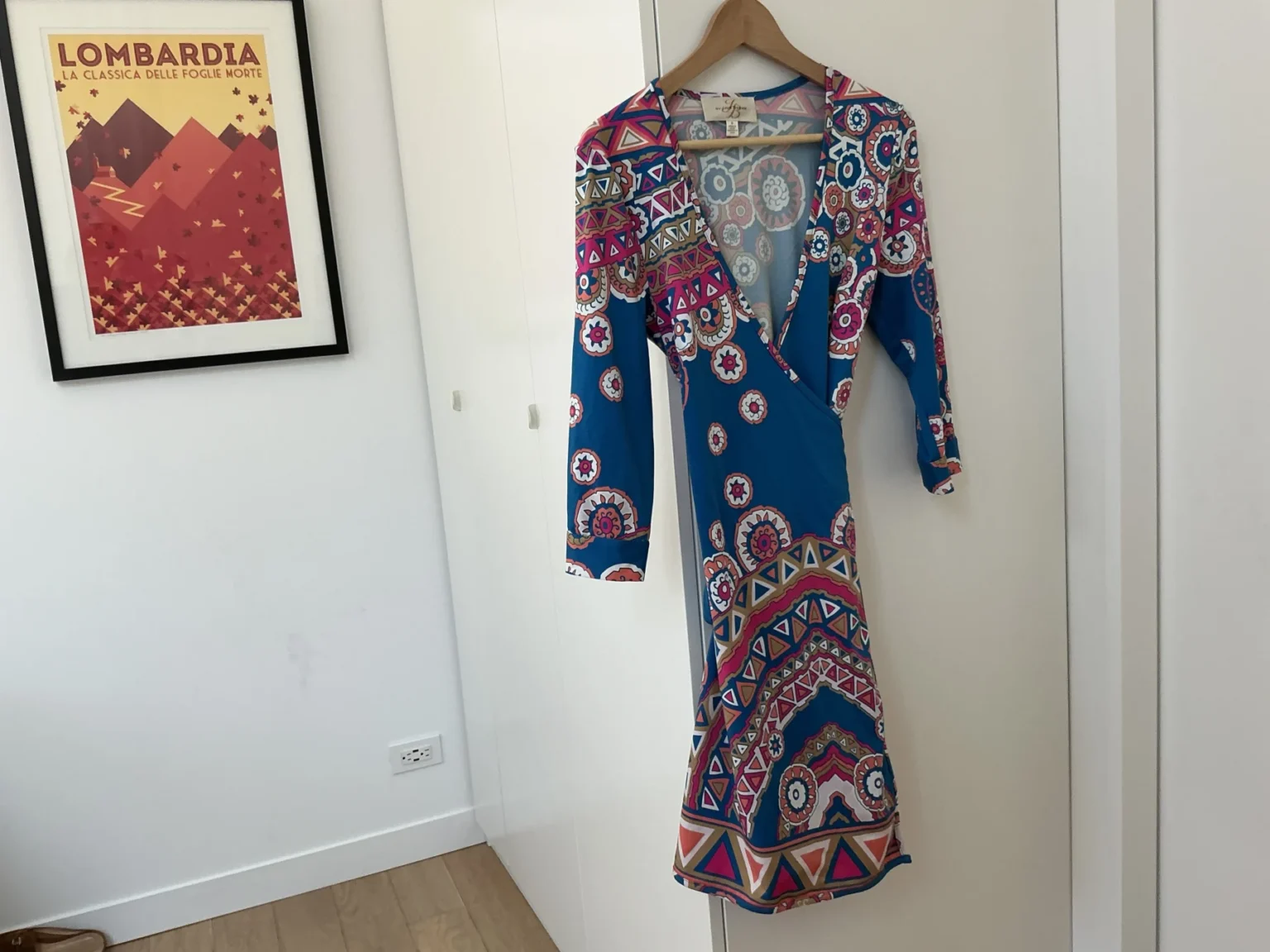 Featured image for Beautiful, colourful wrap dress