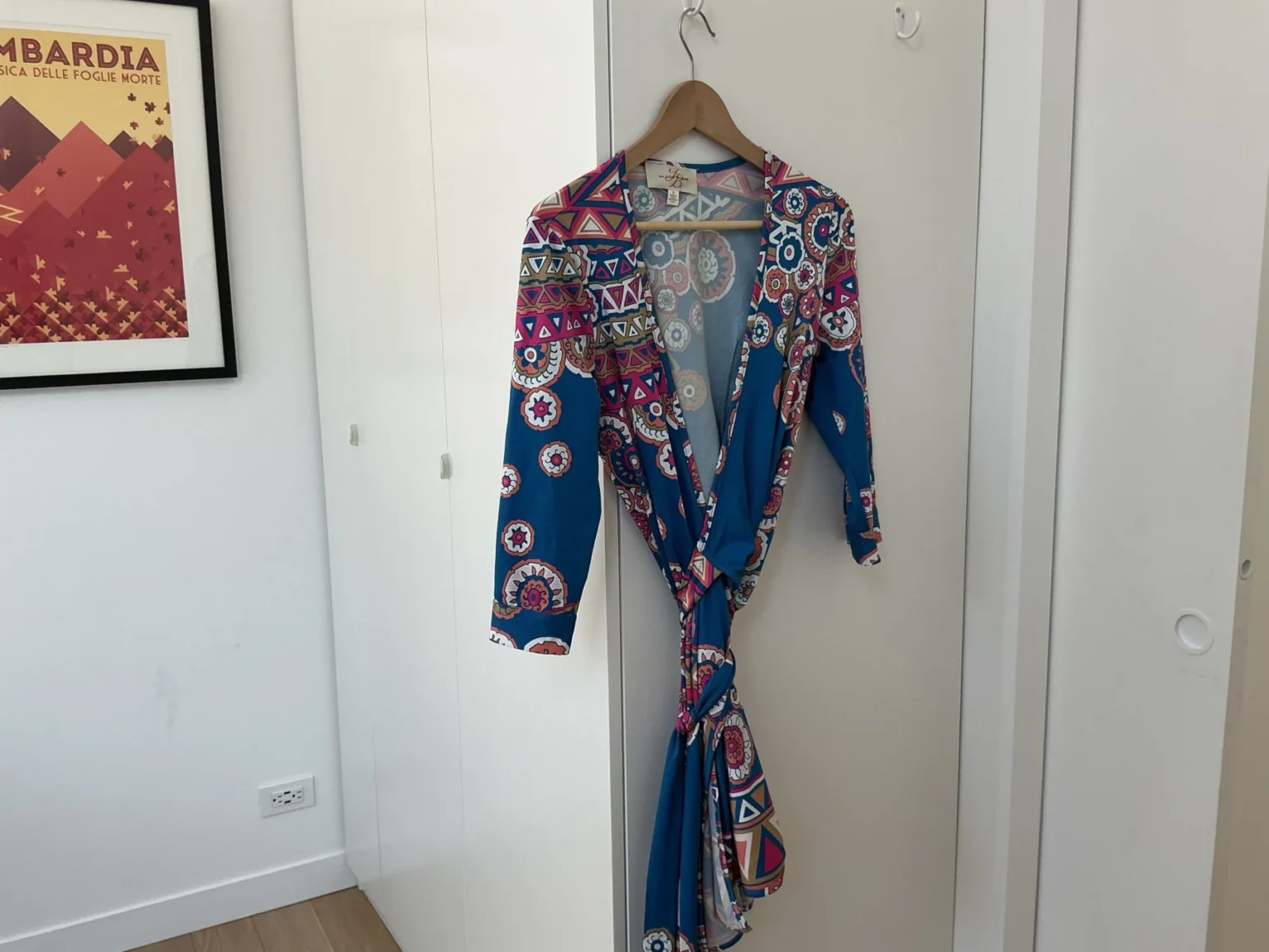 Image for Beautiful, colourful wrap dress
