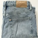 Featured thumbnail for Jeans troués