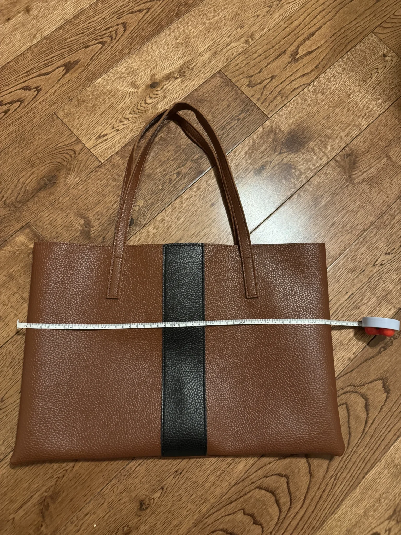 Image for Vince Camuto clutch bag