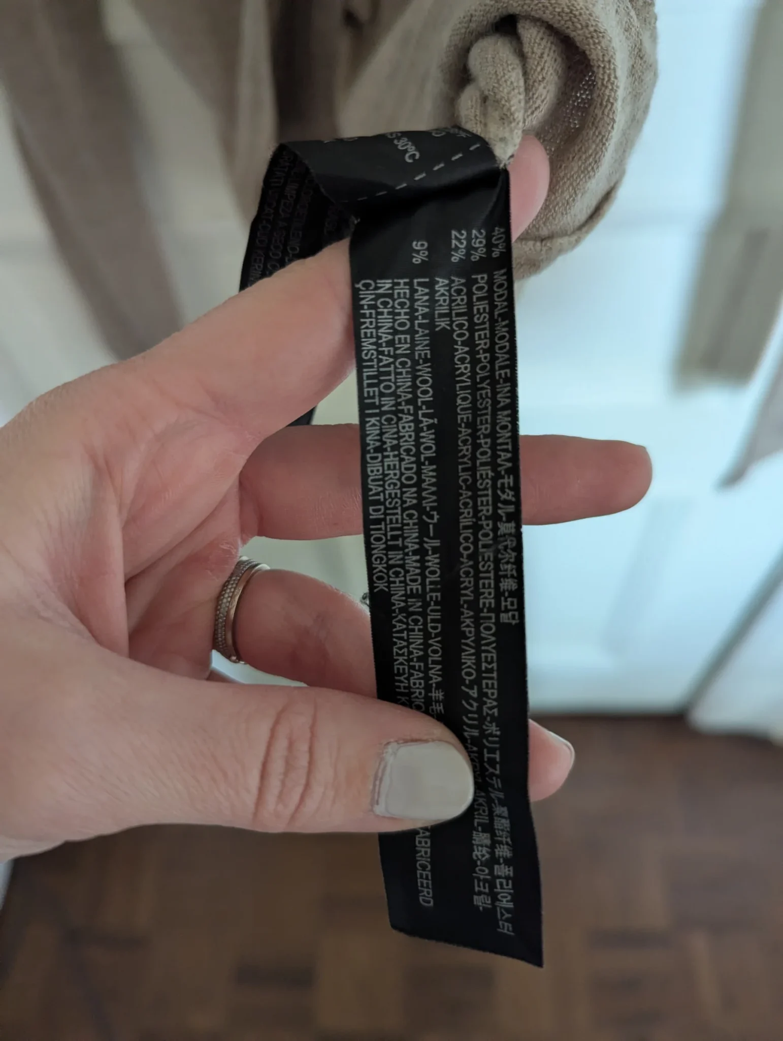 Image for Chandail léger Zara taille L (taille petit)