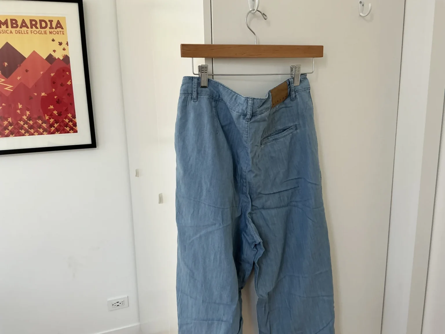 Image for Beautiful pale summer jeans