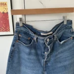 Thumbnail for Levi's Wedgie Straight Jeans