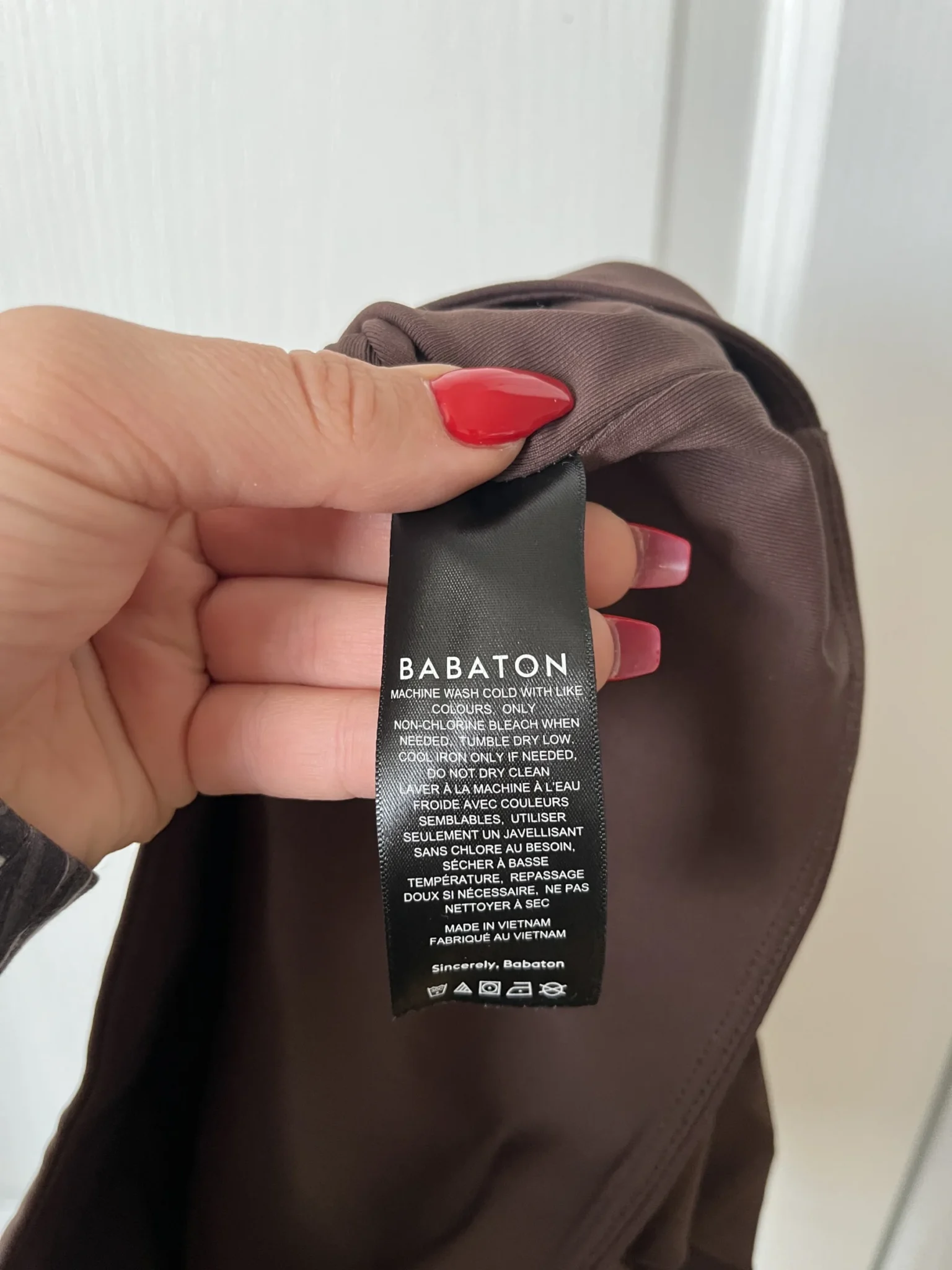 Image for Babaton Aritzia T-shirt size M brown