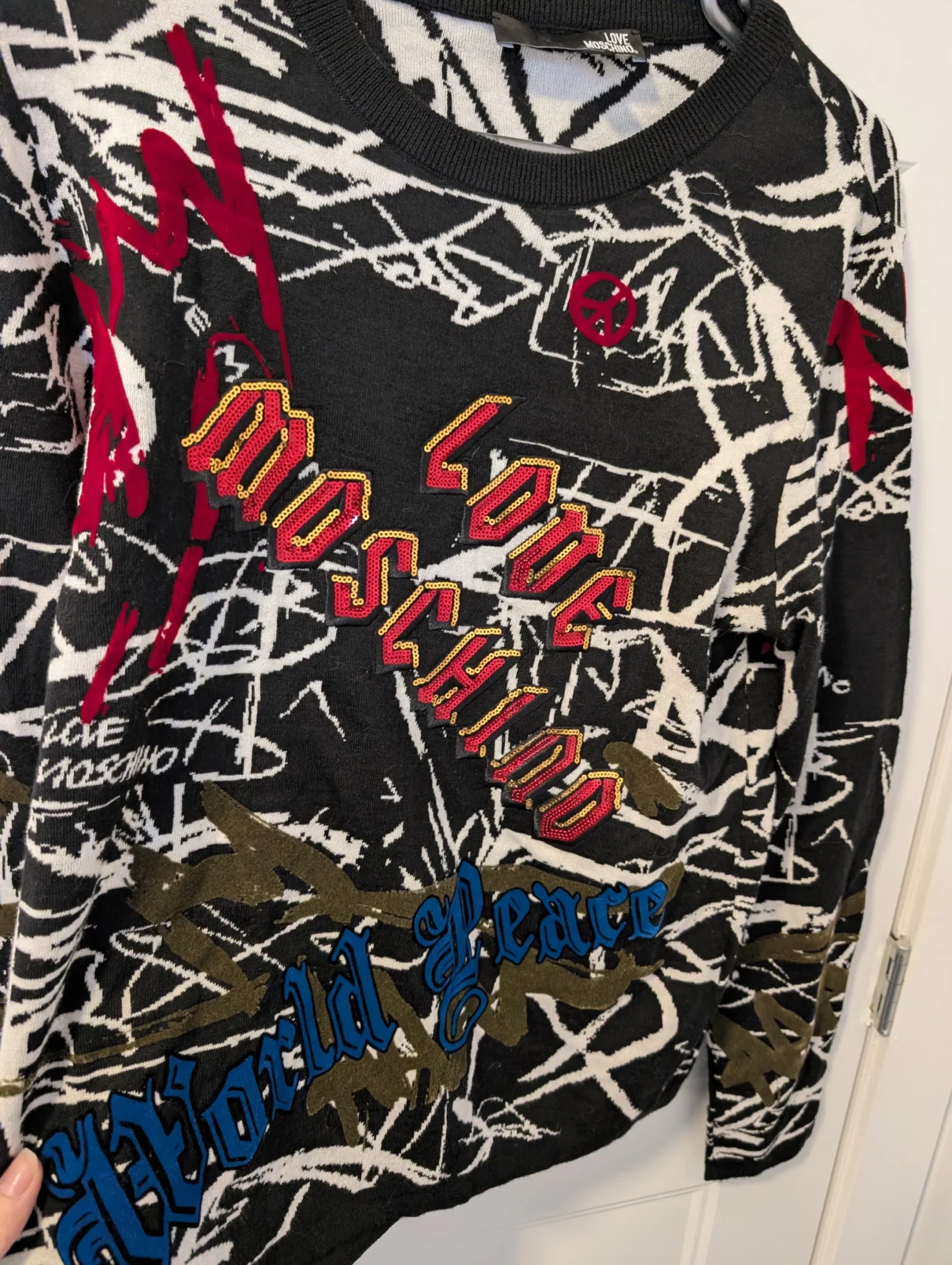 Image for Love Moschino/Pull effet Graffiti Sz M
