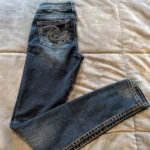 Thumbnail for Jeans