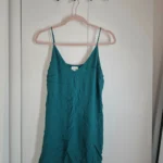 Featured thumbnail for Robe Aritzia medium