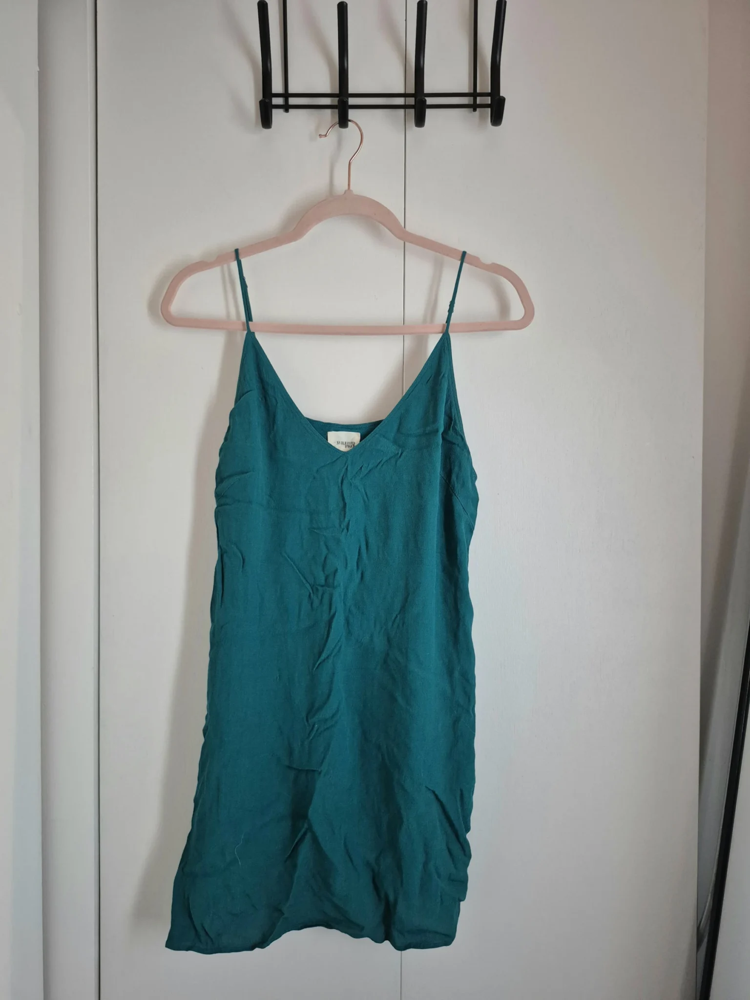 Featured image for Robe Aritzia medium
