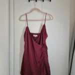 Featured thumbnail for Robe rouge Small
