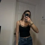 Thumbnail for Camisole noire Brandy Melville à bretelles croisées