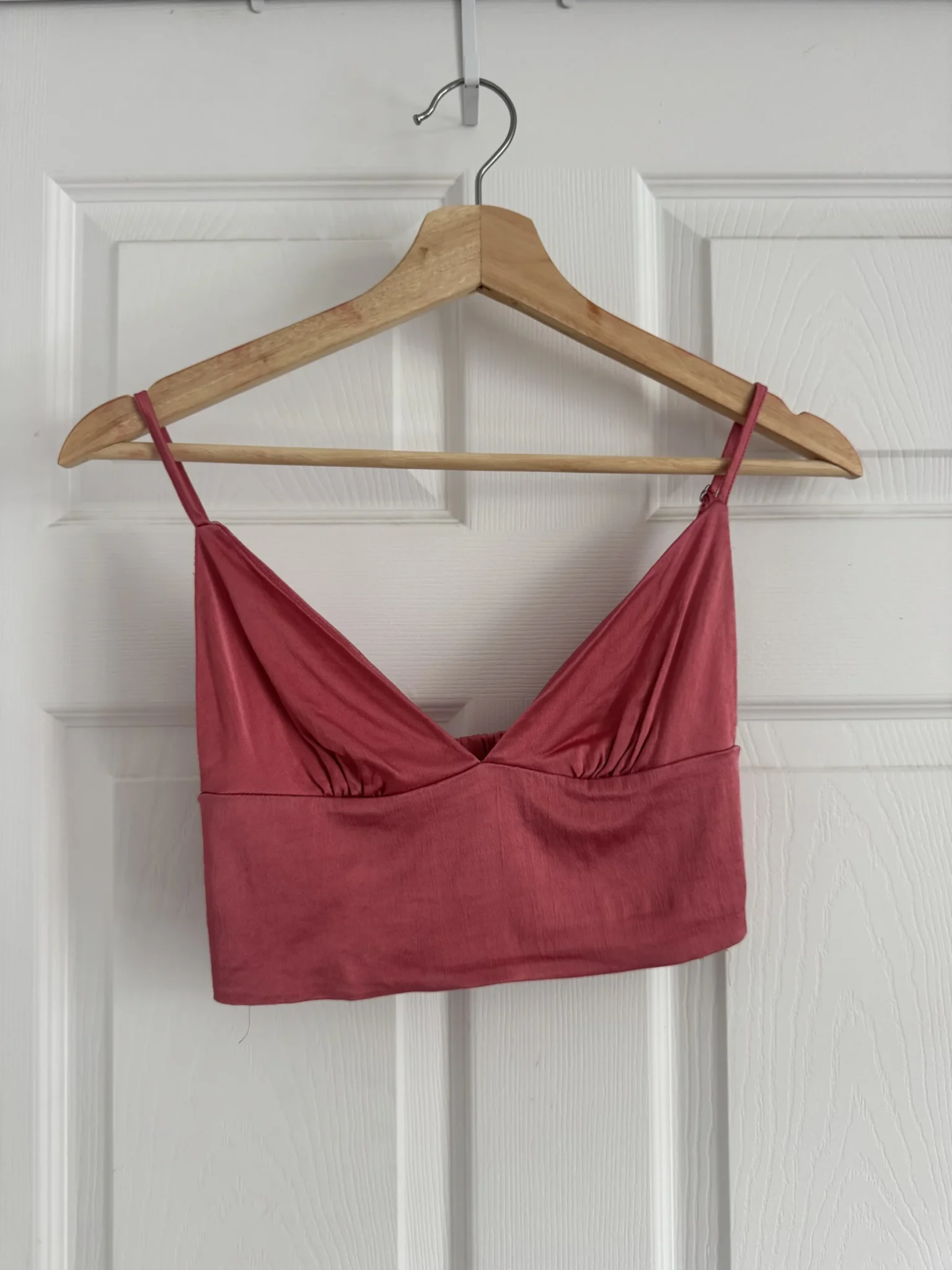 Featured image for Top bralette Zara rose satiné à fines bretelles