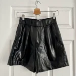 Featured thumbnail for Short Abercrombie noir cuir